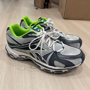 Vetements spike running sneaker